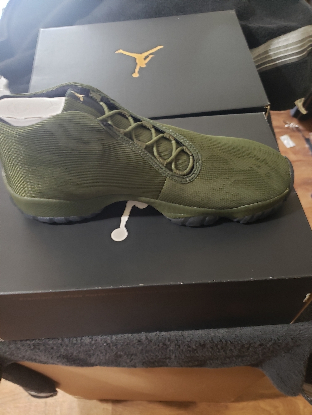 Jordan Olive Green Mid-Top Sneakers